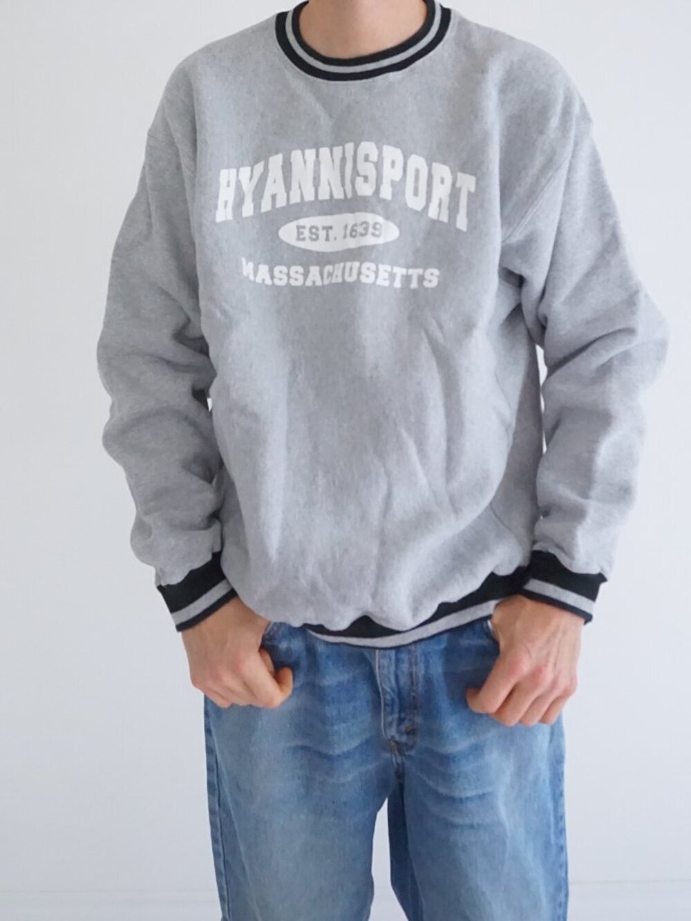 Vintage Lee Grey Yarmouth Massachusetts Spell Out Crewneck Sweatshirt Made US XL
